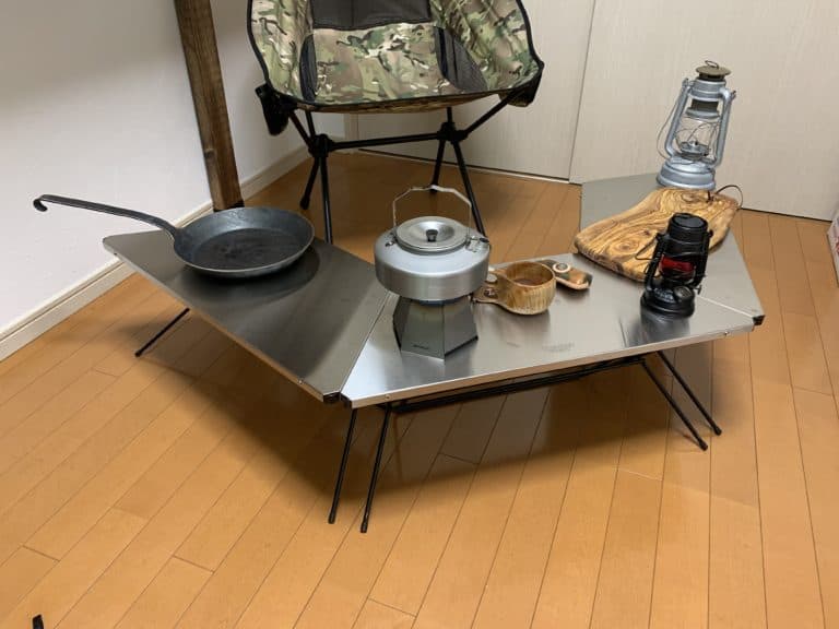 HangOutのアーチテーブルでソロキャンプがコックピット化した！